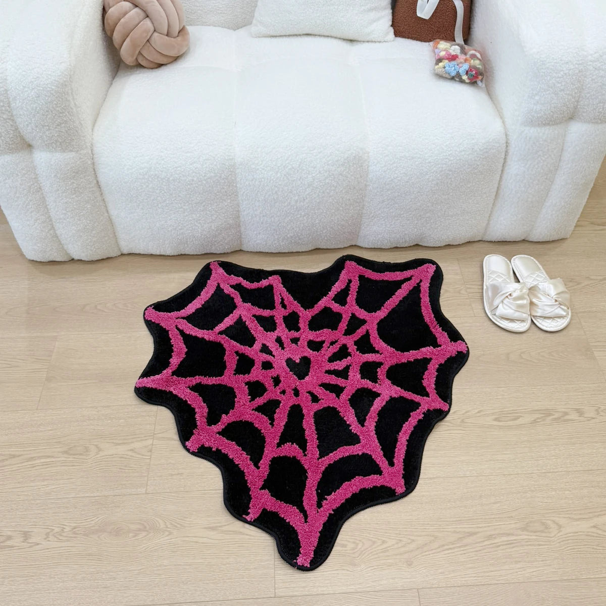 Herzförmiger Spider Web Teppich Weich und Rutschfest 